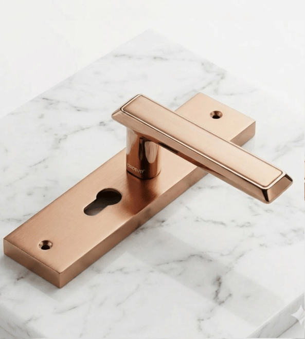 Heavy duty handle lock